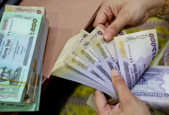 মূল্যস্ফীতি, কর্মসংস্থান সংকট ও ব্যাংকিং বিপর্যয়ে গভীর অর্থনৈতিক চাপে দেশ