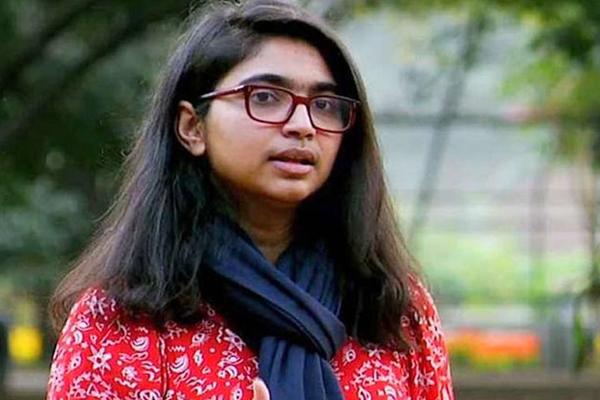 ২২ ঘণ্টায় ৩৭ লাখ টাকা অনুদান পেলেন তাসনিম জারা